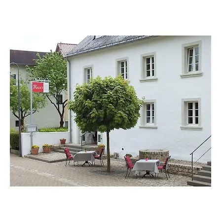 On The Banks Of The Moselle アパート *