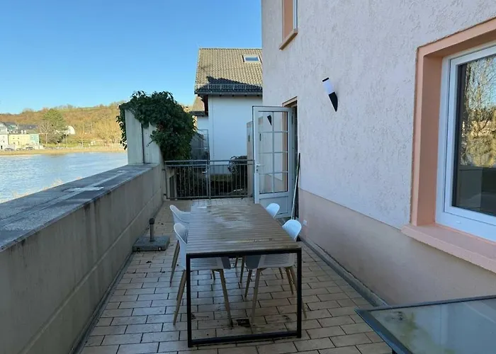 On The Banks Of The Moselle Oberbillig